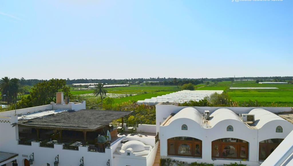 Six Corners Resort Abū Sulţān Bagian luar foto